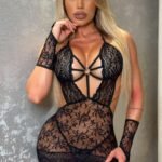 Vestido preto sem bojo devassa acompanha luvas