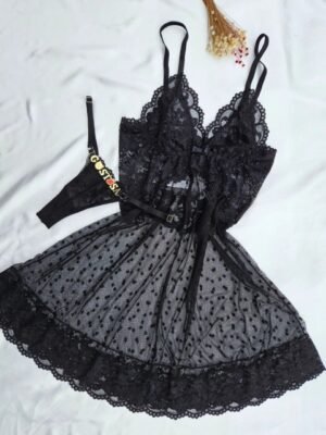 Camisola preta preta em tule coraçãozinho com fio personalizável