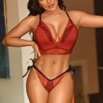 Conjunto decote profundo e calcinha com fitas Terracota - Lingerie garota veneno