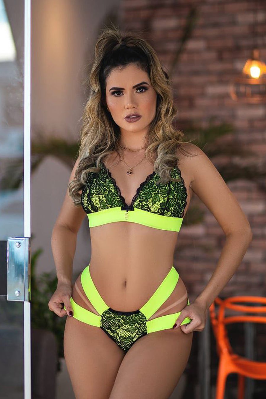 15185198288-ld075verdeneon-01.jpg Conjunto Verde neon com elástico duas tiras sexy luxo - Imagem 1