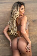 Biquini cropped marrom em cirre com tiras e argolas - Imagem 2