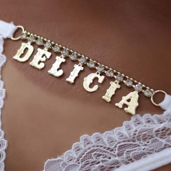 Calcinha Fio Dental Gis Branca com palavra Ku Loko Strass