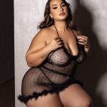 Fantasia plus size coelha sensual