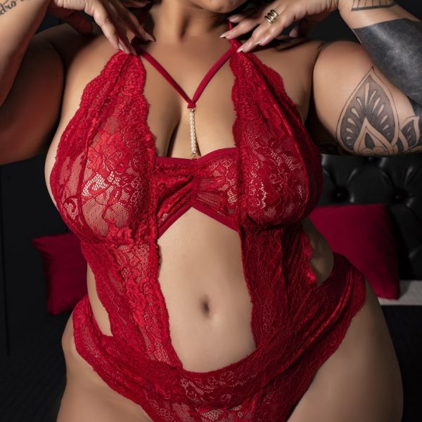 Fantasia erótica plus size fogo proibido body sensual
